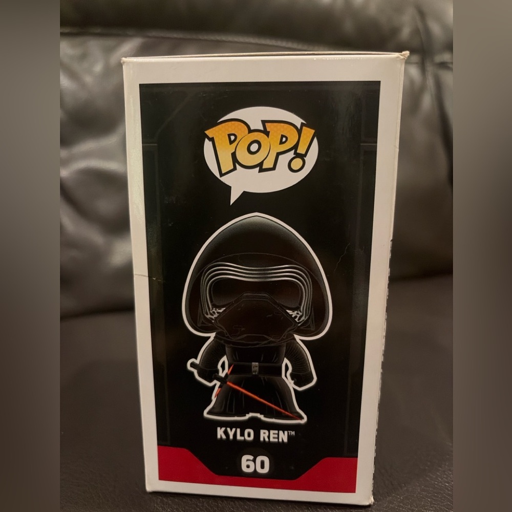 Funko Pop Kylo Ren #60 – Star Wars Vinyl Figure – New in Box(F35)&✨